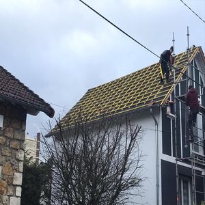 Pose de couverture à Fresnes (94260)